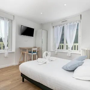 Couette-café La Recouvrance : Spacieuse Avec Sdb Privative, Cuisine Et Salon Partagés, Terrasse, Proche Facs Et Centre, Brest